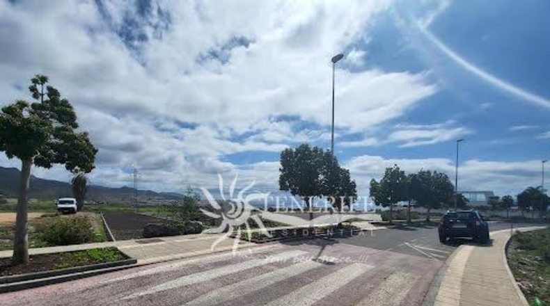 Santa Cruz de Tenerife - Adeje - 2500m2