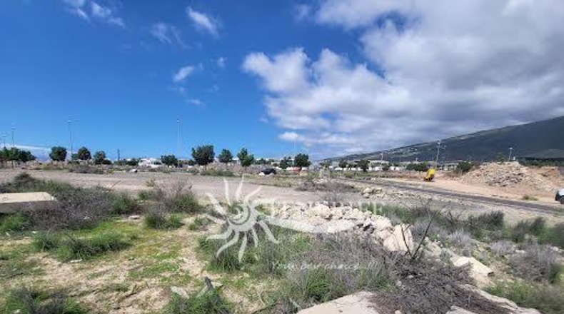 Santa Cruz de Tenerife - Adeje - 2500m2