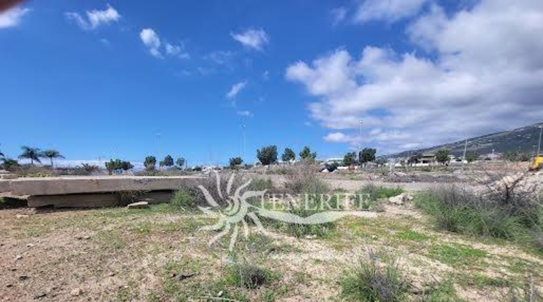 Santa Cruz de Tenerife - Adeje - 2500m2