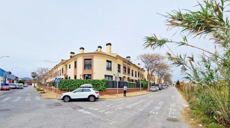 Málaga - Málaga - 9855m2