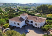 Casa de camp amb terreny en venda a la España, Estepona, ref.: TR369598 foto