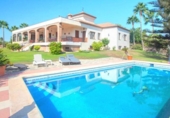 Casa de camp amb terreny en venda a la España, Estepona, ref.: TR369598 foto