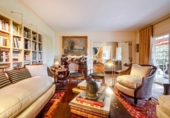 Chalet independiente con terreno en venta en la España, Barcelona, ref: TR330270 foto