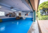 Chalet independiente con terreno en venta en la España, Barcelona, ref: TR330270 foto