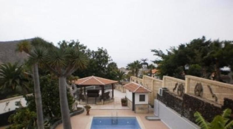 Santa Cruz de Tenerife - Arona - 1350m2