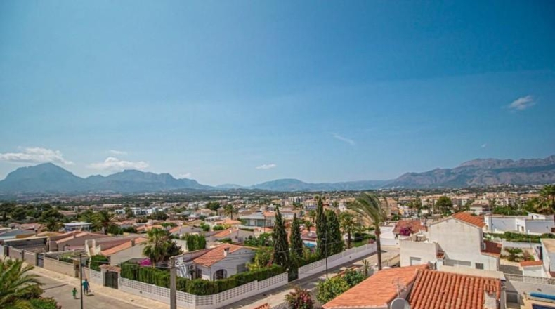 Alicante - Alfaz del Pi - 1400m2