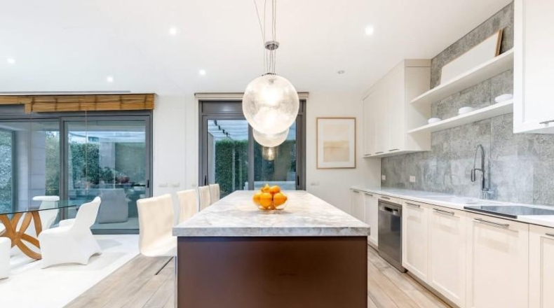 Barcelona - Esplugues de Llobregat - 492m2