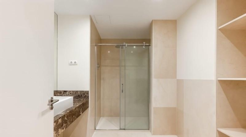 Barcelona - Esplugues de Llobregat - 492m2