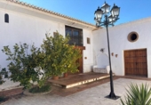 Chalet independiente con terreno en venta en la España, Granada, ref: TR379089 foto
