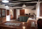 Загородный дом с участком на продажу в городе Vilafranca del Penedès Фото
