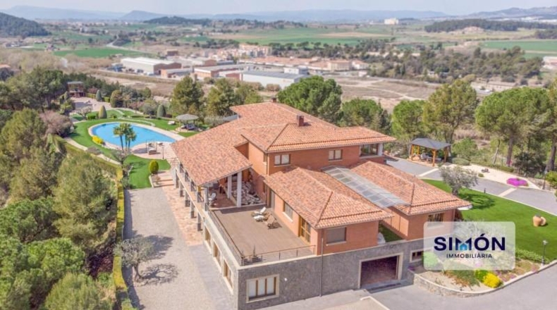Barcelona - Sant Fruitós de Bages - 10000m2