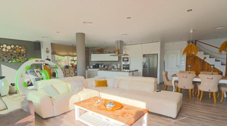 Alicante - Campello - 1400m2