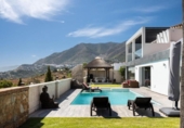 Chalet independiente con terreno en venta en la España, Mijas, ref: TR328477 foto