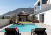 Chalet independiente con terreno en venta en la España, Mijas, ref: TR328477 foto
