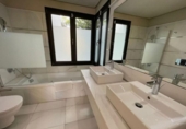 Xalet independent amb terreny en venda a la España, Marbella, ref.: TR162227 foto