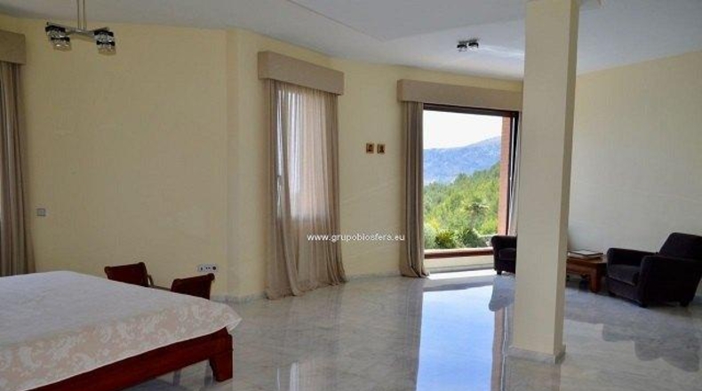 Alicante - Guadalest - 25000m2