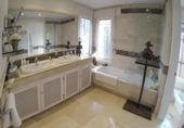 Xalet independent amb terreny en venda a la España, Marbella, ref.: TR162241 foto