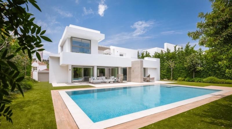 Malaga - Estepona - 806m2