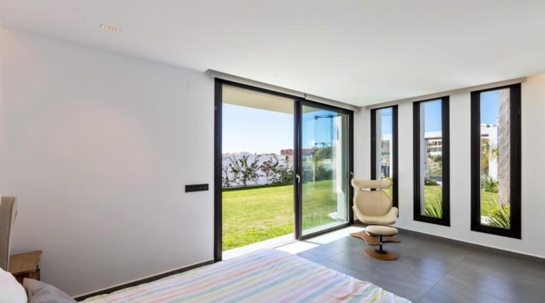 Malaga - Estepona - 2100m2