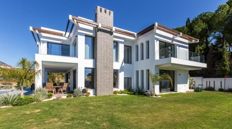 Malaga - Estepona - 2100m2