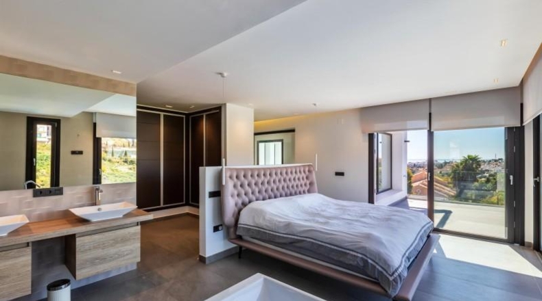 Malaga - Estepona - 2100m2