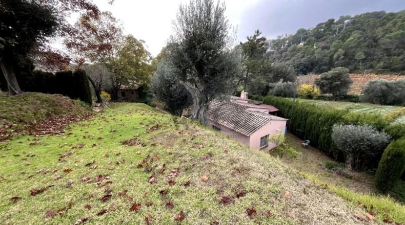 Gerona - Vall-llobrega - 10000m2