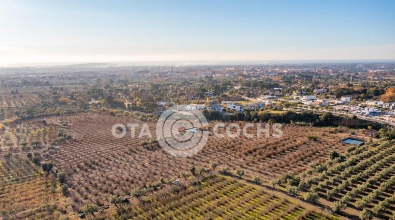 Таррагона - Castellvell del Camp - 80000m2