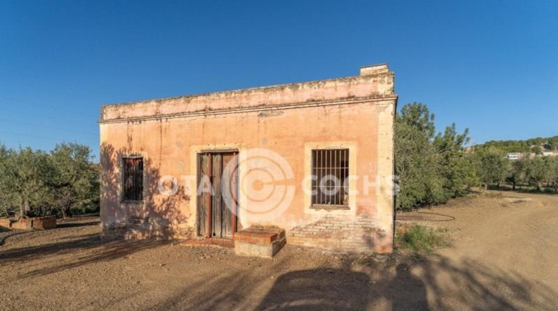 Таррагона - Castellvell del Camp - 80000m2