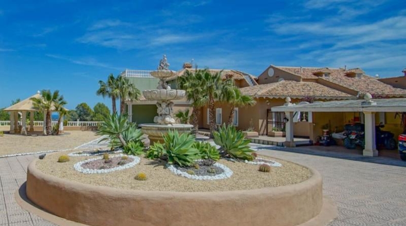 Alicante - La Nucía - 32900m2