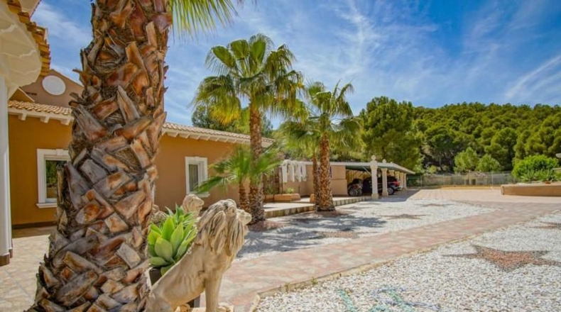Alicante - La Nucía - 32900m2