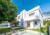 Casa de pueblo en venta en la España, Marbella, ref: TR290814 foto