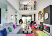 Chalet independiente con terreno en venta en la España, Barcelona, ref: TR164877 foto