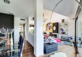 Chalet independiente con terreno en venta en la España, Barcelona, ref: TR164877 foto