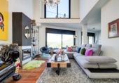 Chalet independiente con terreno en venta en la España, Barcelona, ref: TR164877 foto