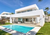 Xalet independent amb terreny en venda a la España, Marbella, ref.: TR148478 foto