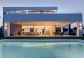 Xalet independent amb terreny en venda a la España, Marbella, ref.: TR148478 foto