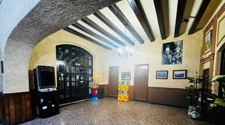 Barcelona - Vilafranca del Penedès - 3700m2