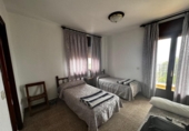 Chalet independiente con terreno en venta en la España, Vilafranca del Penedès, ref: TR160443 foto