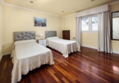 Chalet independiente con terreno en venta en la España, Málaga, ref: TR379072 foto