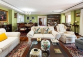 Chalet independiente con terreno en venta en la España, Málaga, ref: TR379072 foto