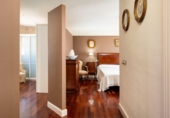 Chalet independiente con terreno en venta en la España, Málaga, ref: TR379072 foto
