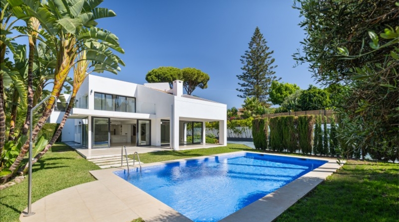 Málaga - San Pedro Alcántara - 388m2