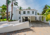 Xalet independent amb terreny en venda a la España, Estepona, ref.: TR144524 foto