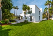 Xalet independent amb terreny en venda a la España, Estepona, ref.: TR144524 foto