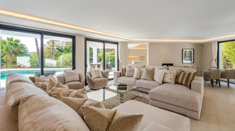 Málaga - Estepona - 1082m2