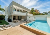 Xalet independent amb terreny en venda a la España, Marbella, ref.: TR357248 foto
