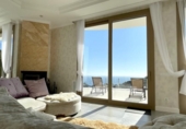Отдельно стоящий дом с участком на продажу в городе Tossa de Mar Фото