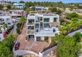 Chalet independiente con terreno en venta en la España, Orihuela, ref: TR357878 foto