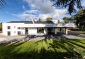 Chalet independiente con terreno en venta en la España, Boadilla del Monte, ref: TR371171 foto