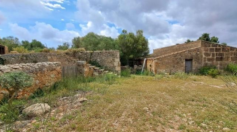 Balearic Islands - San Lorenzo del Cardessar - 200000m2
